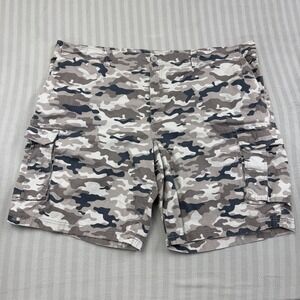 True Nation Men's Cotton Camo Cargo Shorts Size 52 Waist Big and Tall